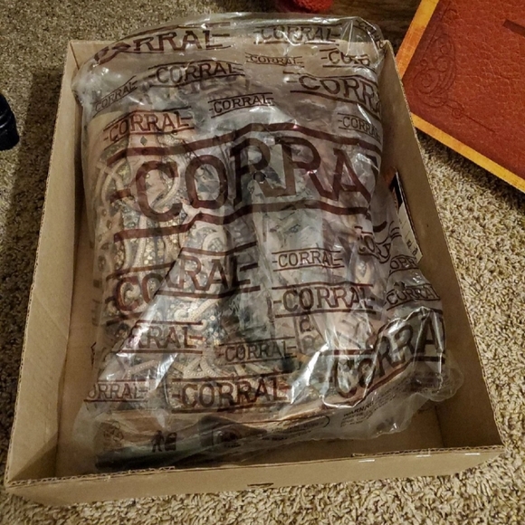 Corral Boots - Picture 3 of 7